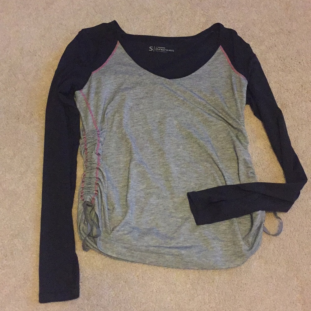 Black and gray athleisure top.